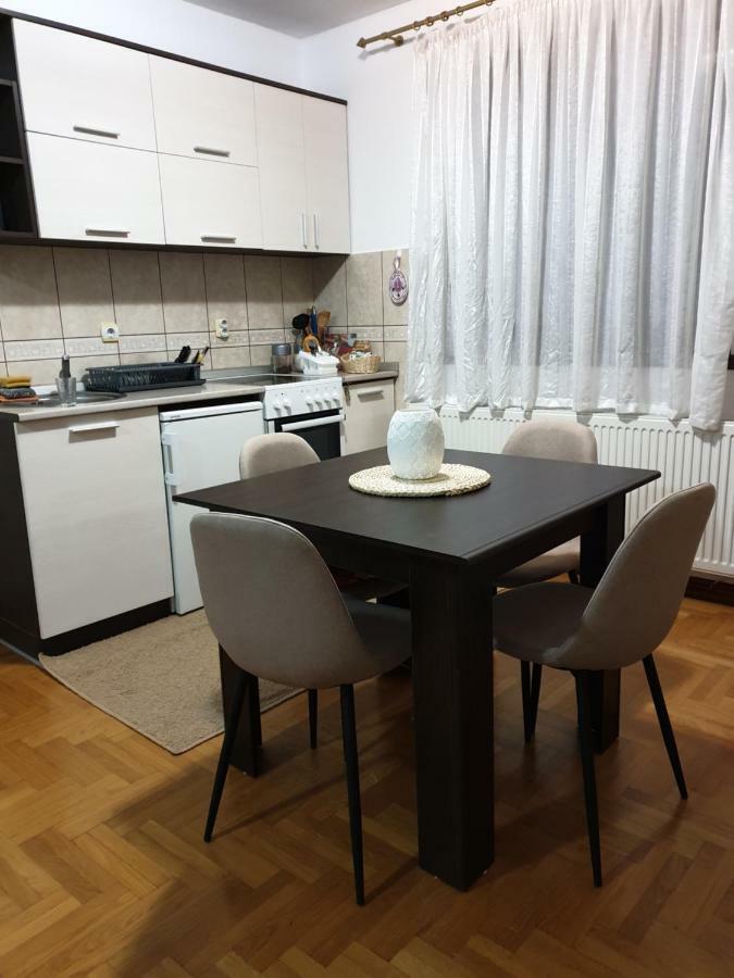 Apartman Gledovic 1 Zlatibor Buitenkant foto